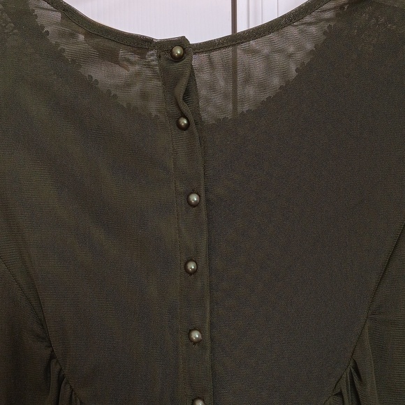 Elegant Olive Green Boho Lace  Blouse.Size Small.EUC. - Picture 7 of 9